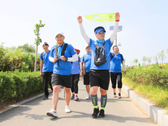 ကျွန်ုပ်တို့၏ 0 န်ထမ်းများ